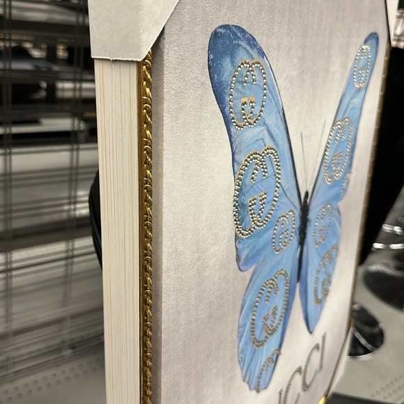 ❤️SOLD❤️🦋 DESIGNER GOOD LUCK BUTTERFLY WALL ART 🖼️ - Picture 3 of 4